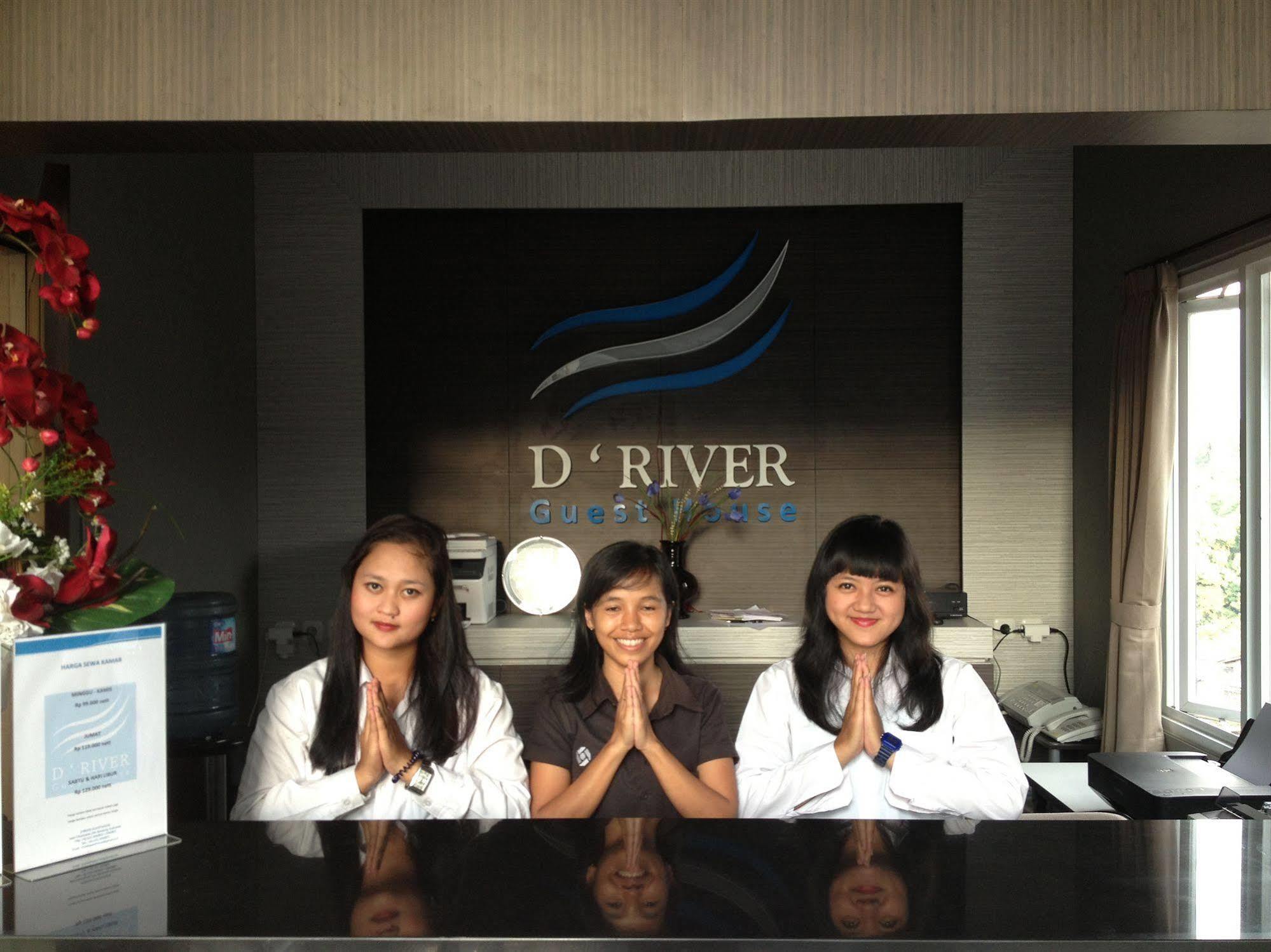 万隆 D河流旅馆酒店 外观 照片